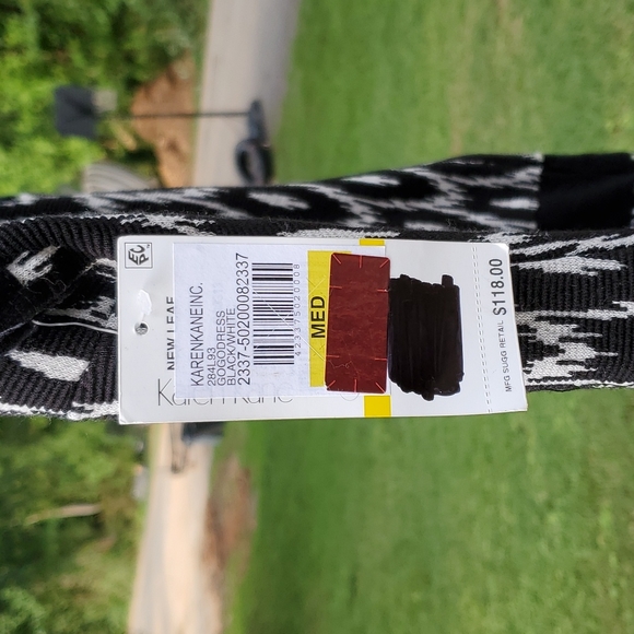 Karen Kane dress sz. M - Picture 3 of 8